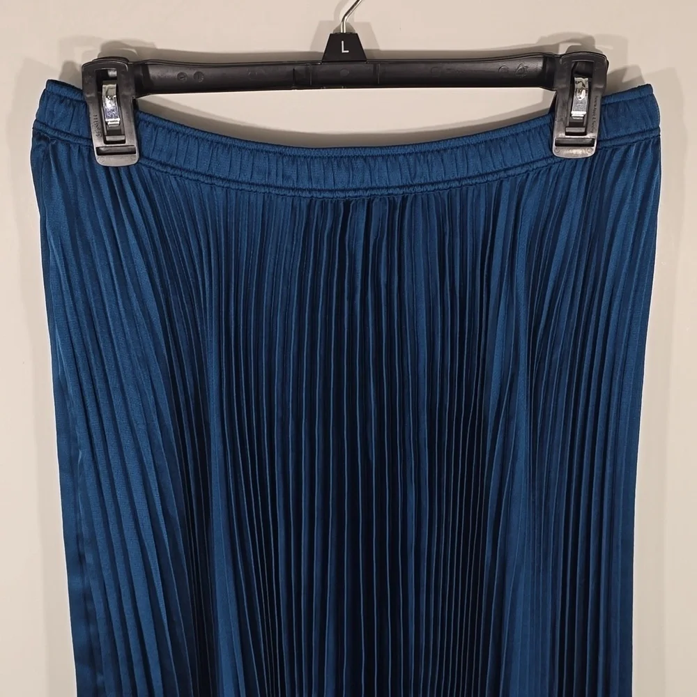 NWT: {BOSS Orange} Women's Pleated Pull-On A-Line Skirt in Teal - Size XL - Picture 4 of 17